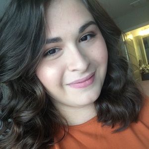 Meet your Posher, Abigail